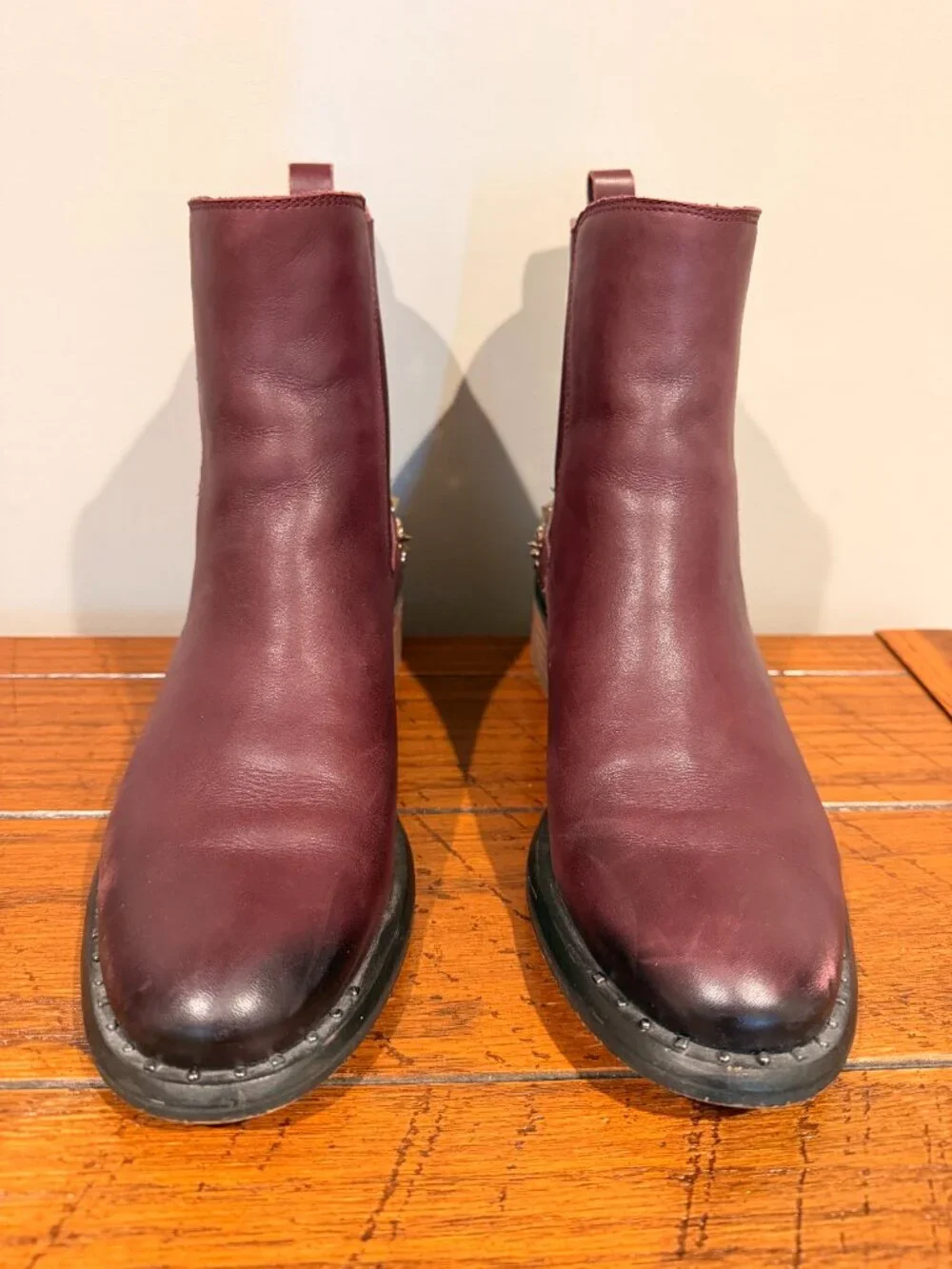 Sam Edelman Studded Dover Embellished Chelsea Bootie Burgundy Leather Size 8.5 M